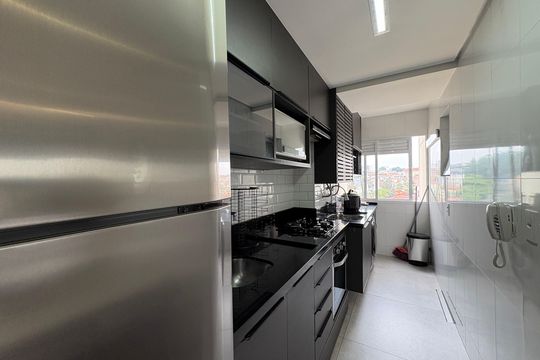 Cozinha de apartamento à venda com 2 quartos, 60m² em Vila Pereira Barreto, São Paulo