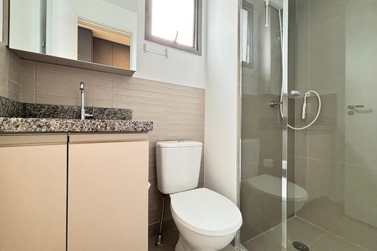 Banheiro de apartamento para alugar com 1 quarto, 25m² em Vila Olímpia, São Paulo