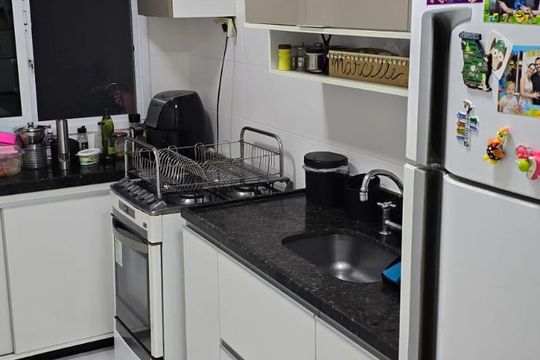 Cozinha de apartamento à venda com 2 quartos, 116m² em Barra da Tijuca, Rio de Janeiro