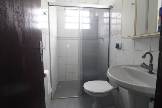 Banheiro 1 de apartamento à venda com 2 quartos, 66m² em Interlagos, São Paulo