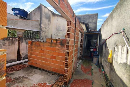 Casa à venda com 1 quarto, 122m² em Ponte Sao Joao, Jundiaí