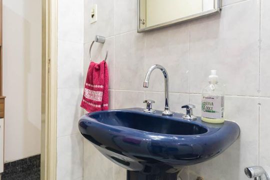 Banheiro de apartamento à venda com 1 quarto, 32m² em Estácio, Rio de Janeiro
