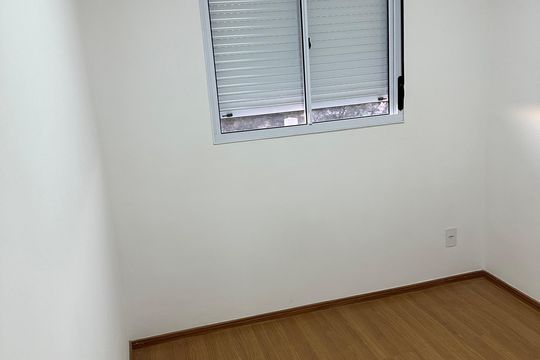 Quarto de apartamento à venda com 2 quartos, 60m² em Planalto, Belo Horizonte