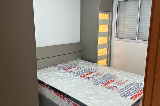 Quarto de apartamento à venda com 2 quartos, 60m² em Planalto, Belo Horizonte