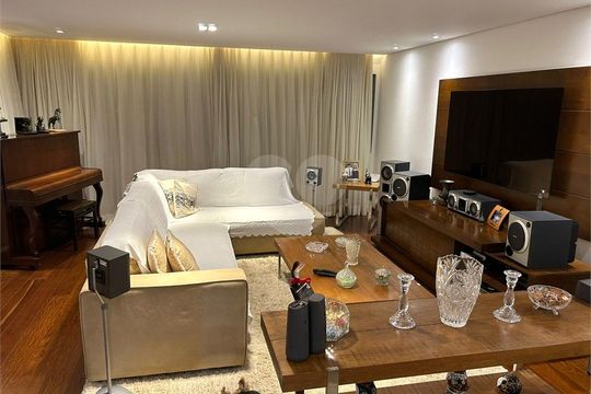 Apartamento à venda com 3 quartos, 197m² em Cidade Dutra, São Paulo