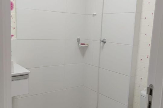 Banheiro de apartamento para alugar com 2 quartos, 34m² em Vila Guilhermina, São Paulo