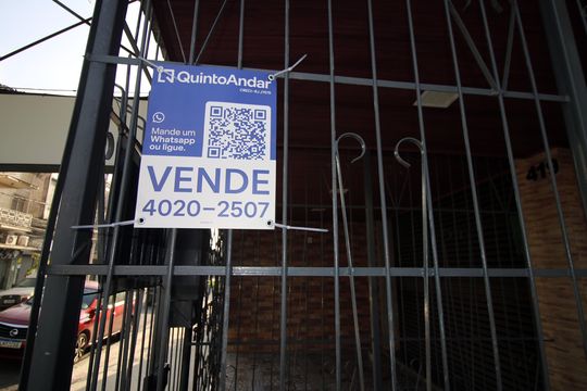 Placa de apartamento à venda com 3 quartos, 109m² em Olaria, Rio de Janeiro