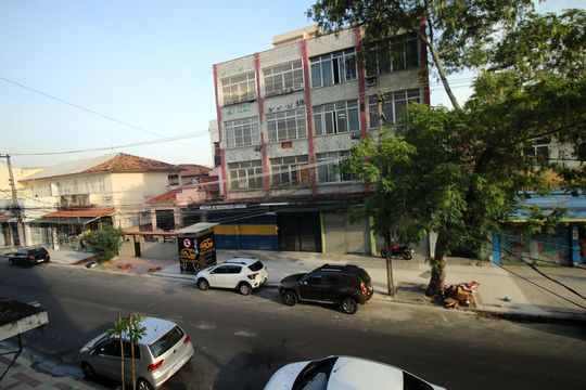 Vista da Sala de apartamento à venda com 3 quartos, 109m² em Olaria, Rio de Janeiro