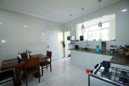 Cozinha de apartamento à venda com 3 quartos, 109m² em Olaria, Rio de Janeiro