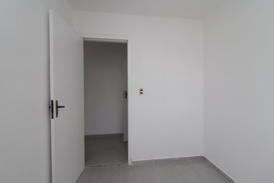 Quarto 1 de apartamento para alugar com 2 quartos, 47m² em Itaquera, São Paulo