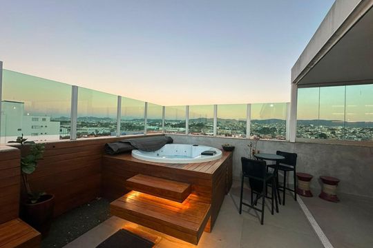 Área Privativa - hidromassagem  de apartamento à venda com 3 quartos, 198m² em Inconfidentes, Contagem