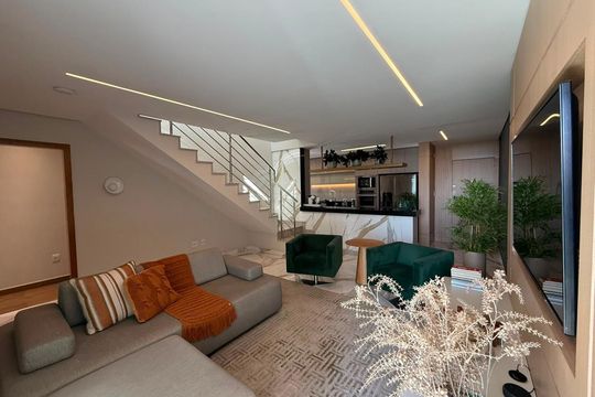 Apartamento à venda com 3 quartos, 198m² em Inconfidentes, Contagem