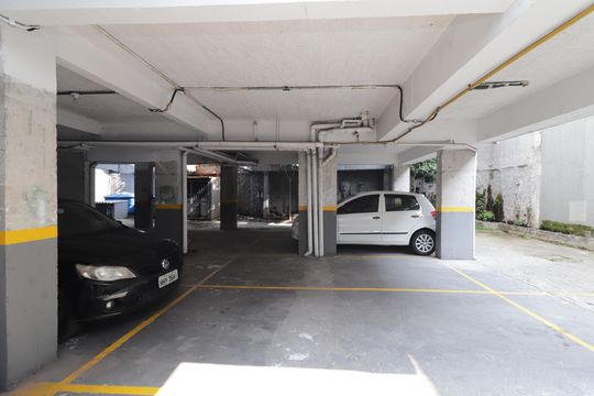 Garagem de apartamento para alugar com 2 quartos, 39m² em Itaquera, São Paulo