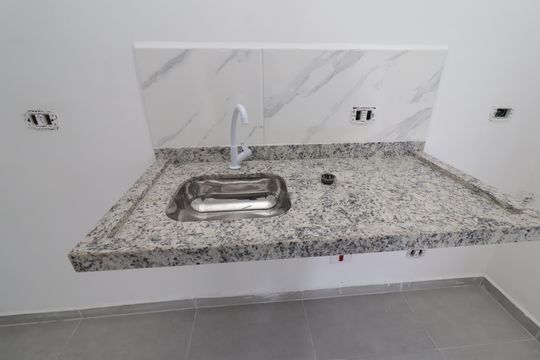 Sala/Cozinha de apartamento para alugar com 2 quartos, 39m² em Itaquera, São Paulo