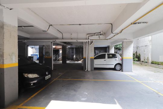 Garagem de apartamento para alugar com 2 quartos, 44m² em Itaquera, São Paulo