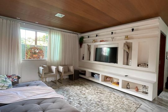 Sala de casa à venda com 3 quartos, 180m² em Vila Rica, Lagoa Santa