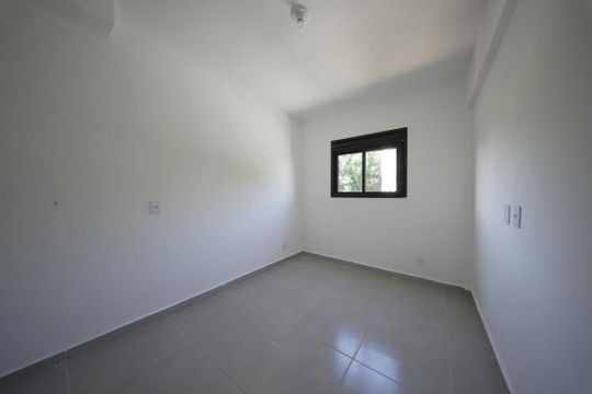 Quarto 1 de apartamento à venda com 2 quartos, 36m² em Vila Santa Teresa, São Paulo