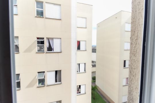 Vista do Quarto 2 de apartamento para alugar com 2 quartos, 50m² em Jardim Zelia, Itaquaquecetuba