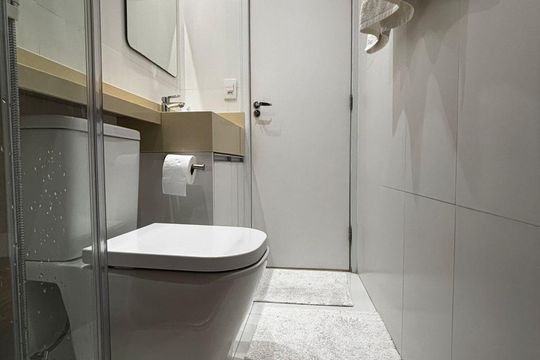 Banheiro de apartamento à venda com 2 quartos, 56m² em Novo Osasco, Osasco