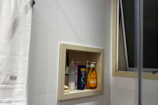 Banheiro de apartamento à venda com 2 quartos, 56m² em Novo Osasco, Osasco