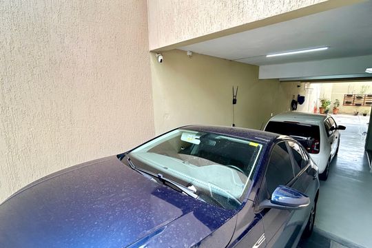 Garagem de casa à venda com 3 quartos, 240m² em Vila Moreira, Guarulhos