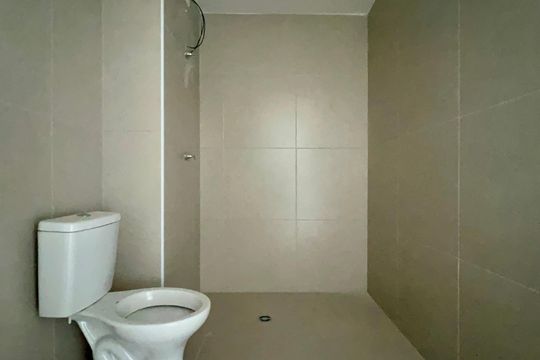 Banheiro de kitnet/studio à venda com 1 quarto, 31m² em Pinheiros, São Paulo
