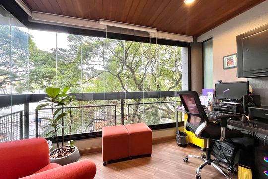 Varanda de apartamento à venda com 2 quartos, 110m² em Jardim Prudência, São Paulo