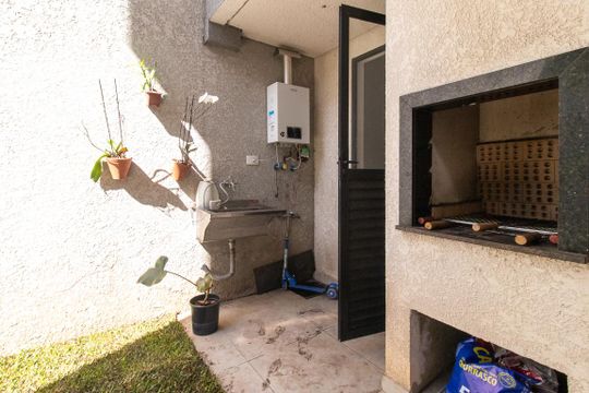 Área comum - Churrasqueira de casa à venda com 3 quartos, 129m² em Santo Inácio, Curitiba