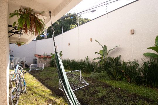 Área comum de casa à venda com 3 quartos, 129m² em Santo Inácio, Curitiba