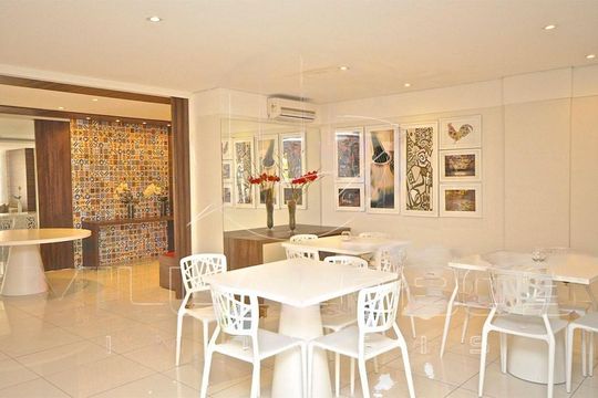 Apartamento à venda com 2 quartos, 143m² em Pinheiros, São Paulo