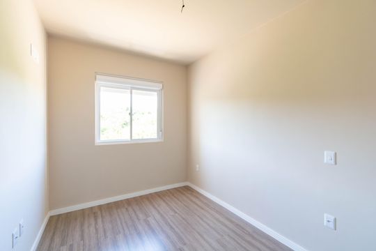 Apartamento à venda com 2 quartos, 42m² em Olaria, Canoas