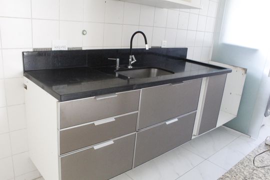 Cozinha de apartamento à venda com 2 quartos, 58m² em Taquara, Rio de Janeiro
