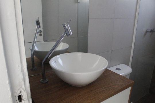Banheiro de apartamento à venda com 2 quartos, 58m² em Taquara, Rio de Janeiro
