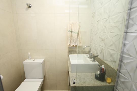 Banheiro da Suíte de apartamento à venda com 3 quartos, 116m² em Floresta, Belo Horizonte