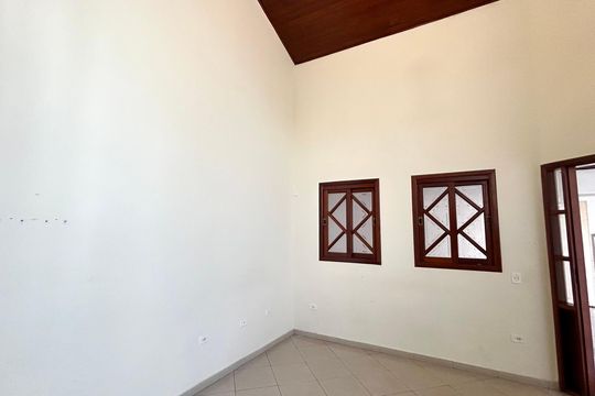 Sala de casa para alugar com 3 quartos, 174m² em Vila Rio de Janeiro, Guarulhos