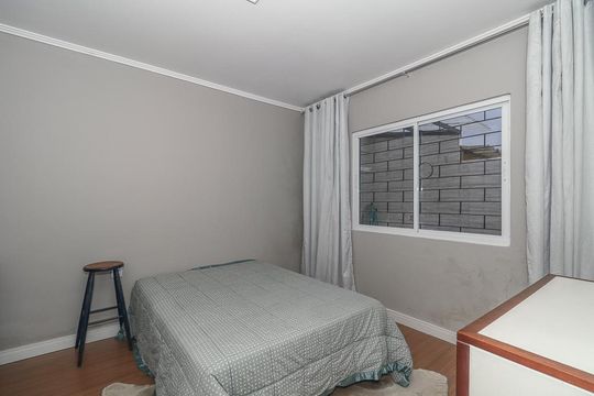 Quarto de apartamento à venda com 1 quarto, 45m² em Bela Vista, Porto Alegre