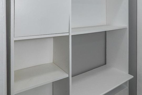 Corredor de apartamento à venda com 1 quarto, 45m² em Bela Vista, Porto Alegre