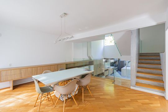 Sala 2 de casa de condomínio para alugar com 6 quartos, 378m² em Campo Belo, São Paulo