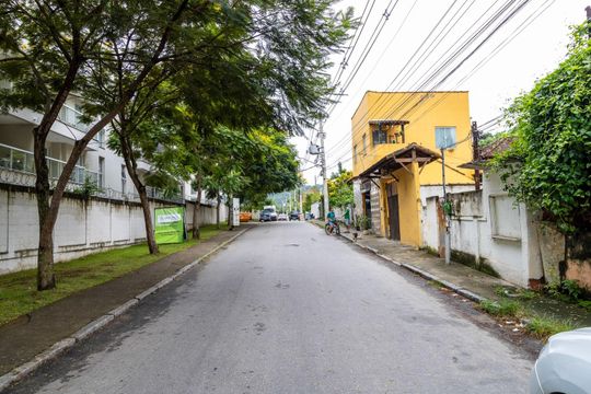 Vista da Rua de apartamento para alugar com 3 quartos, 123m² em Campo Grande, Rio de Janeiro