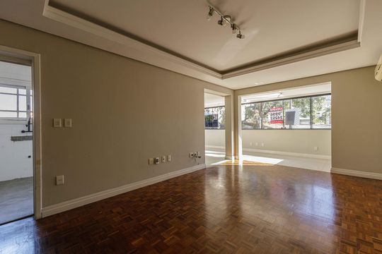 Apartamento à venda com 3 quartos, 137m² em Boa Vista, Porto Alegre