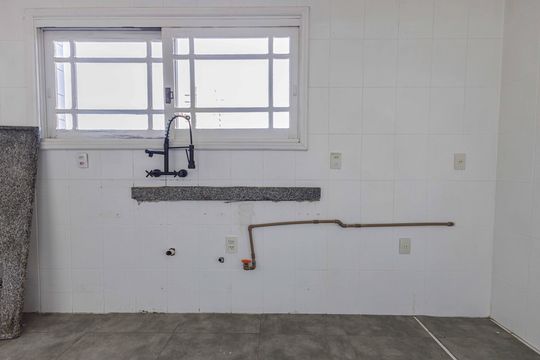 Cozinha de apartamento à venda com 3 quartos, 137m² em Boa Vista, Porto Alegre