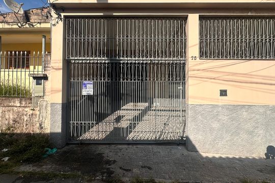 Fachada de casa à venda com 3 quartos, 420m² em Jardim Sao Luiz, São Paulo