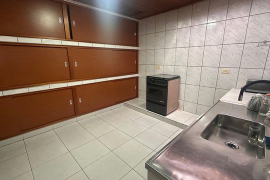 Cozinha de casa à venda com 3 quartos, 420m² em Jardim Sao Luiz, São Paulo