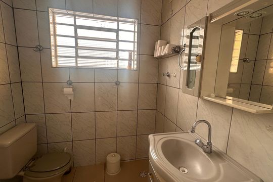 Banheiro da Suíte de casa à venda com 3 quartos, 420m² em Jardim Sao Luiz, São Paulo
