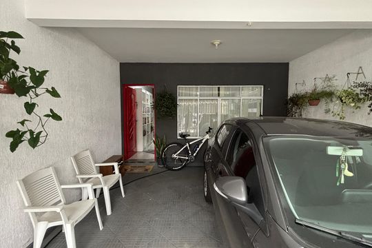 Garagem de casa à venda com 3 quartos, 202m² em Parque Novo Oratório, Santo André