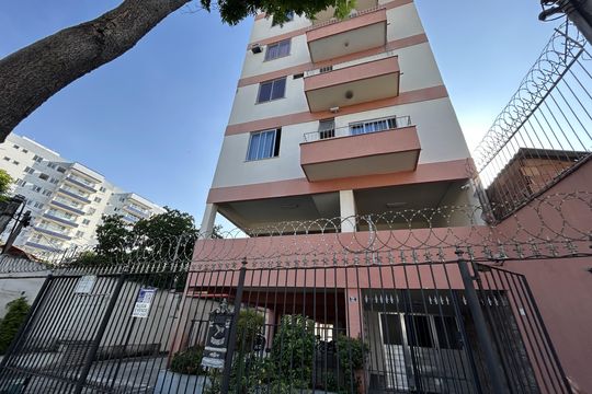 Fachada + placa de apartamento à venda com 2 quartos, 78m² em Engenho de Dentro, Rio de Janeiro