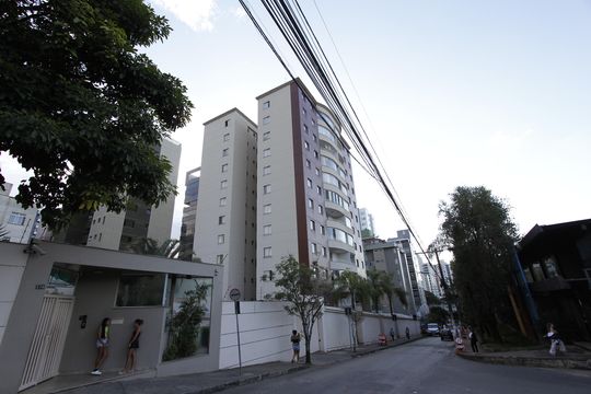 Fachada de apartamento à venda com 3 quartos, 77m² em Buritis, Belo Horizonte