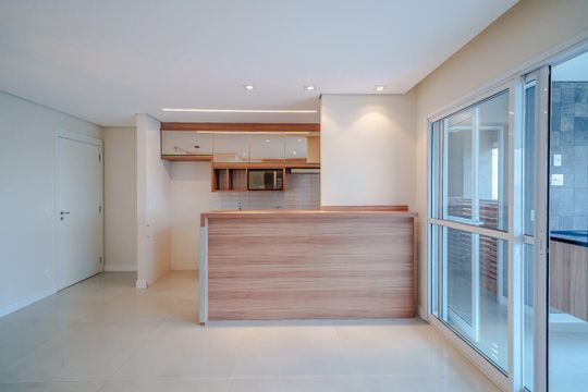 Sala de apartamento para alugar com 2 quartos, 72m² em Caxingui, São Paulo