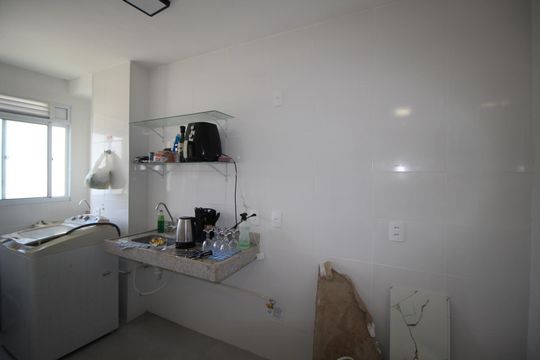 Cozinha de apartamento à venda com 2 quartos, 45m² em Humaitá, Porto Alegre