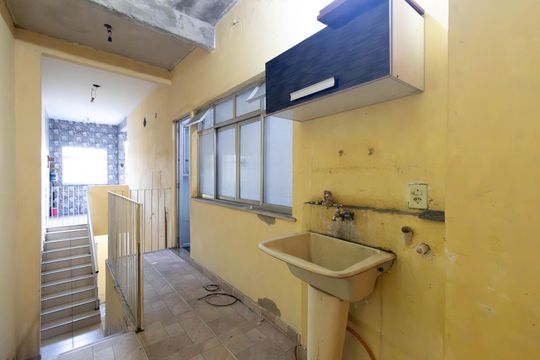 Área de Serviço de casa para alugar com 2 quartos, 146m² em Trindade, São Gonçalo